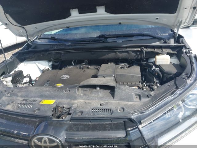 5TDJZRFH2HS516803 Toyota Highlander Se