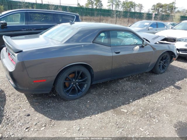 2C3CDZAG5GH323195 Dodge Challenger Sxt