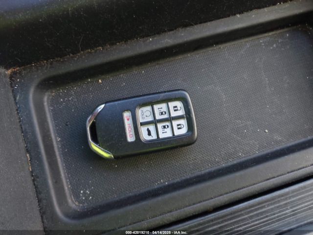 5FNRL6H5XKB125738 Honda ODYSSEY EX