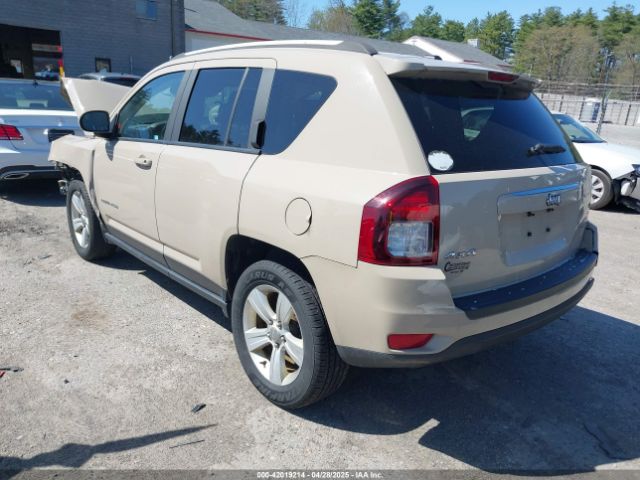 1C4NJDEBXGD808735 Jeep Compass Latitude
