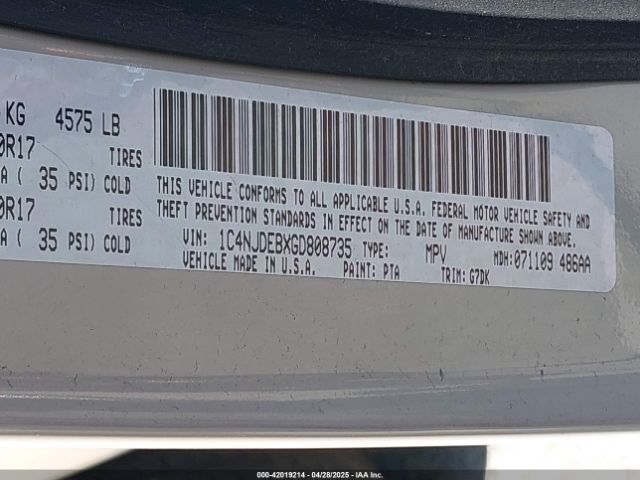 1C4NJDEBXGD808735 Jeep Compass Latitude