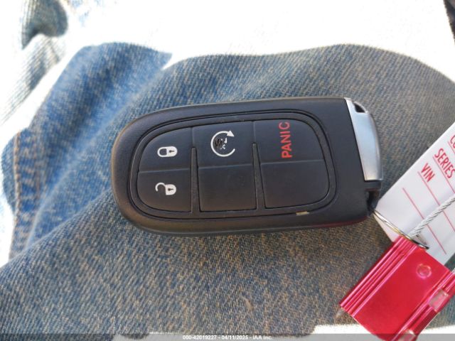 1C4PJMDS3FW697670 Jeep Cherokee Limited