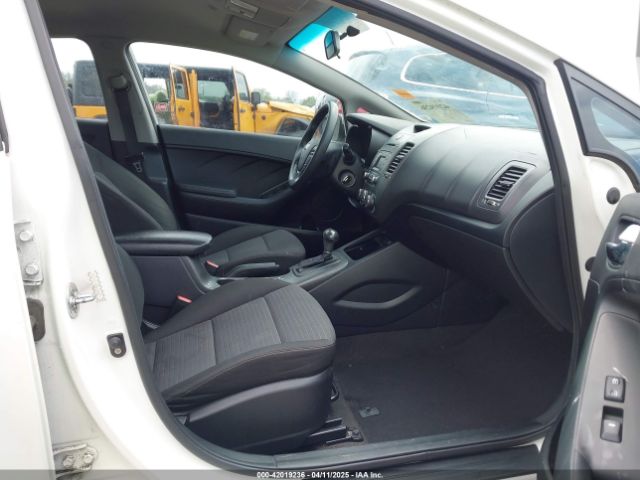 KNAFX4A69F5421840 KIA FORTE LX