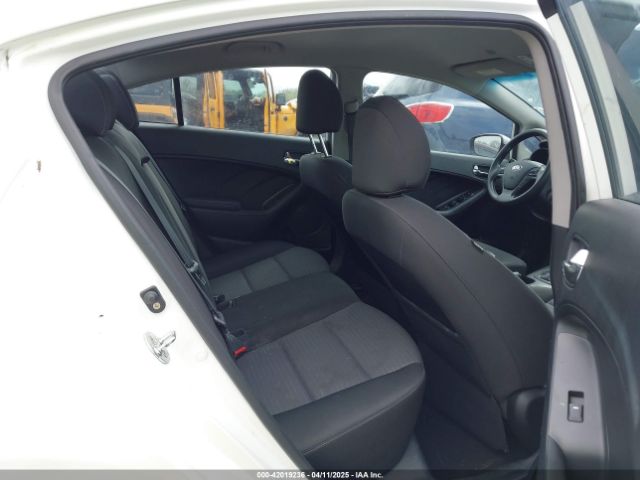 KNAFX4A69F5421840 KIA FORTE LX
