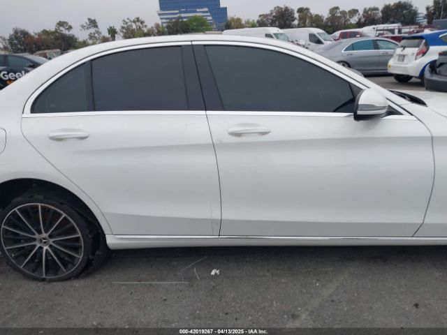 55SWF8DB0KU290584 Mercedes-Benz C 300