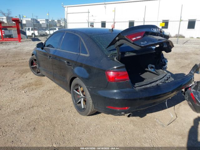 2019 AUDI A3 WAUBEGFF1KA088047 Photo 2