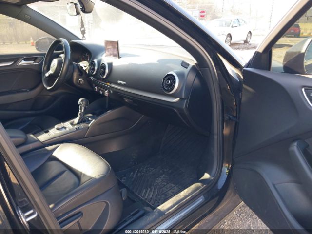 2019 AUDI A3 WAUBEGFF1KA088047 Photo 4