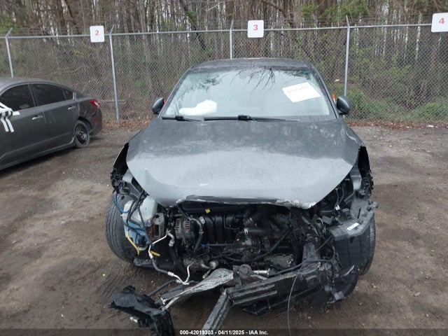 KM8J23A49KU934201 Hyundai TUCSON SE
