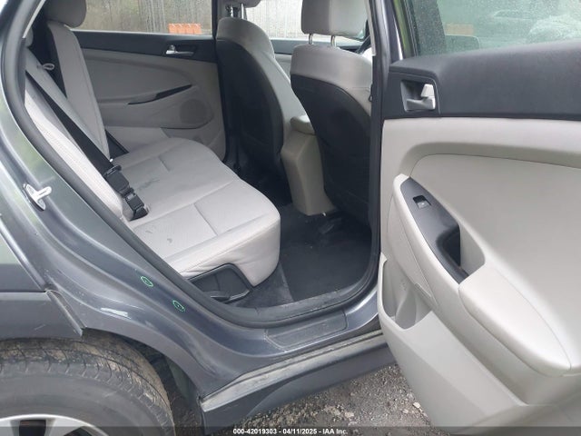 KM8J23A49KU934201 Hyundai TUCSON SE
