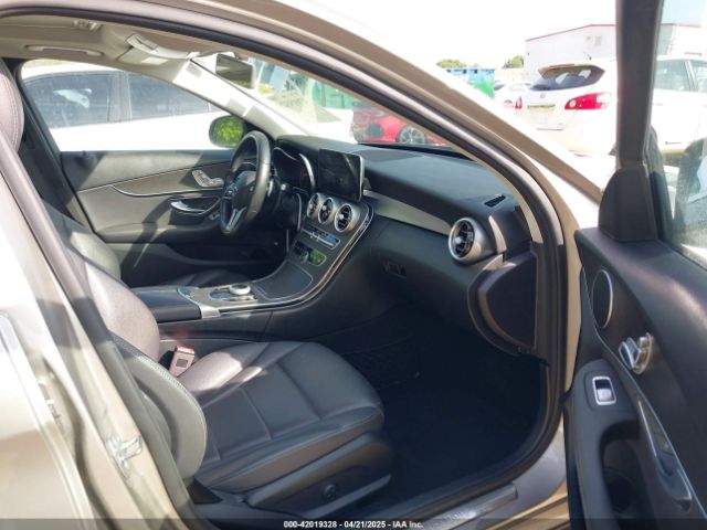55SWF8DB7KU285916 Mercedes-Benz C 300