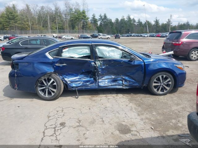 1N4AL3AP8HN331776 Nissan Altima 2.5 Sr