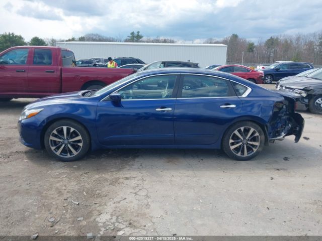1N4AL3AP8HN331776 Nissan Altima 2.5 Sr