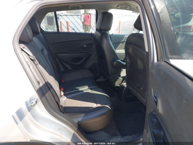KL7CJPSB2MB326150 Chevrolet Trax Awd Lt