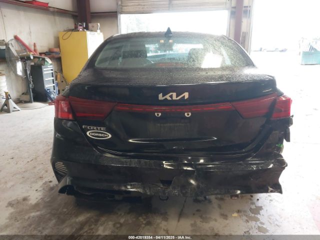 3KPF24AD6NE467743 KIA Forte Lxs