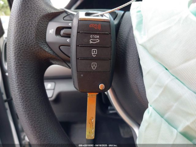 3KPA24AD5PE588003 KIA RIO S