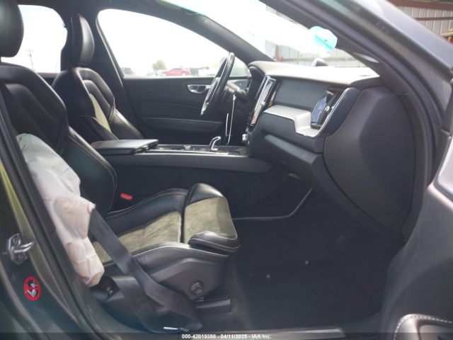 YV4BR0DM1J1012856 Volvo Xc60 Hybrid T8 R-design