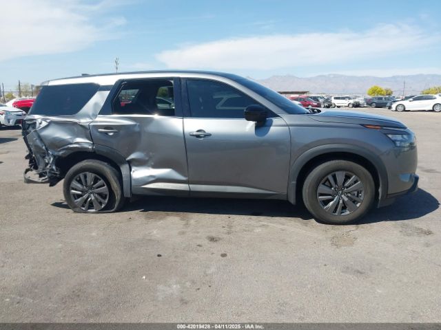 5N1DR3AA9PC256805 Nissan Pathfinder S Fwd