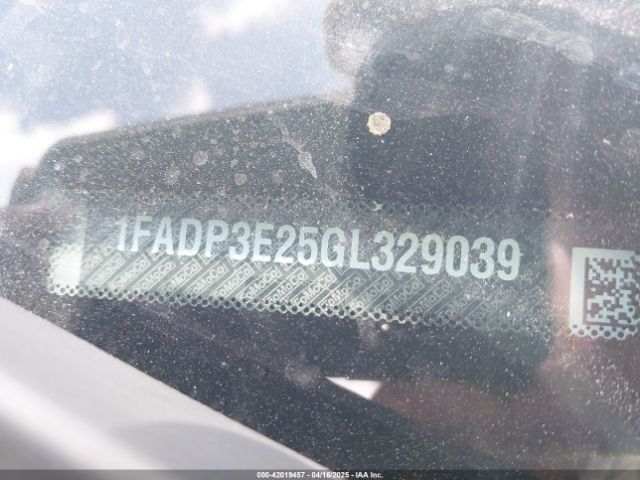 1FADP3E25GL329039 Ford FOCUS S