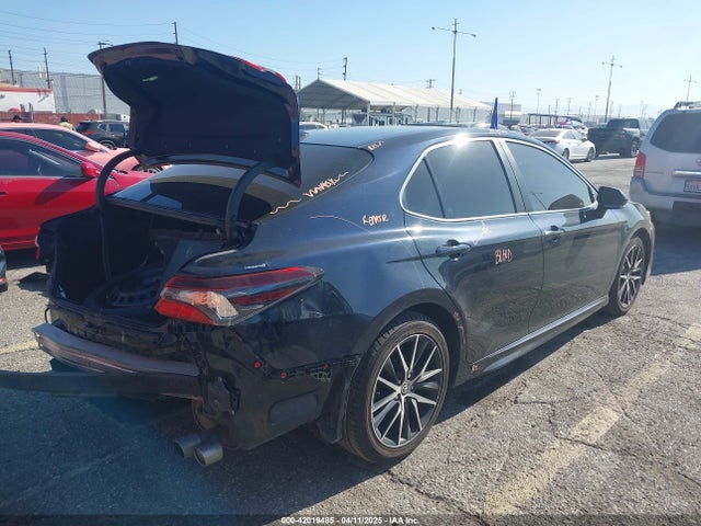 4T1T11AKXMU430841 Toyota CAMRY SE