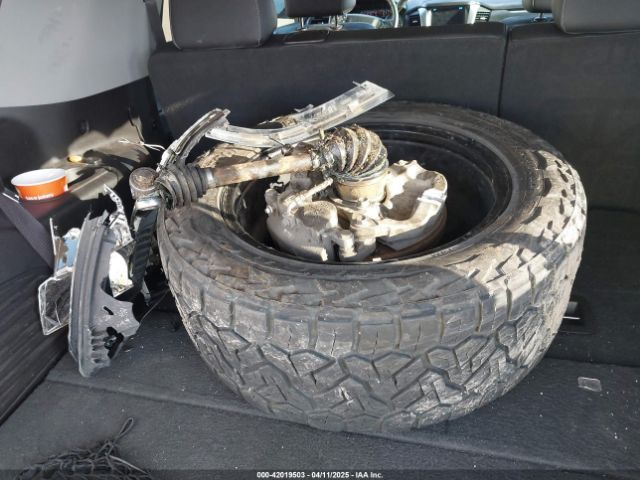 1GNSKBKC5GR101215 Chevrolet Tahoe Lt