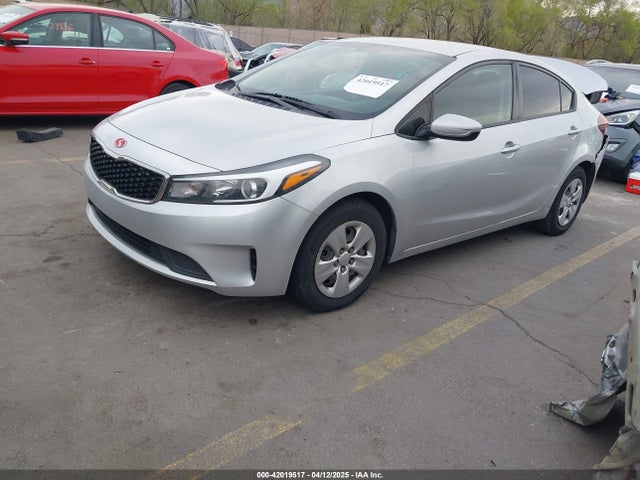 3KPFK4A70JE257871 KIA FORTE LX