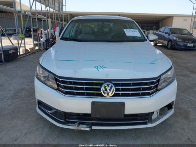 1VWBA7A30JC052183 Volkswagen Passat 2.0t Se