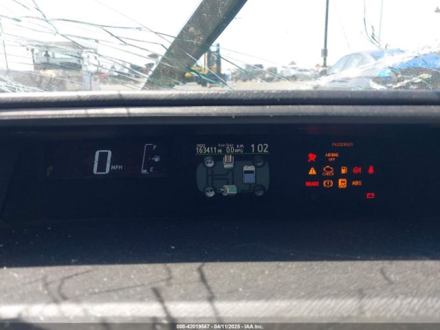 JTDKDTB34F1112714 Toyota Prius C Two