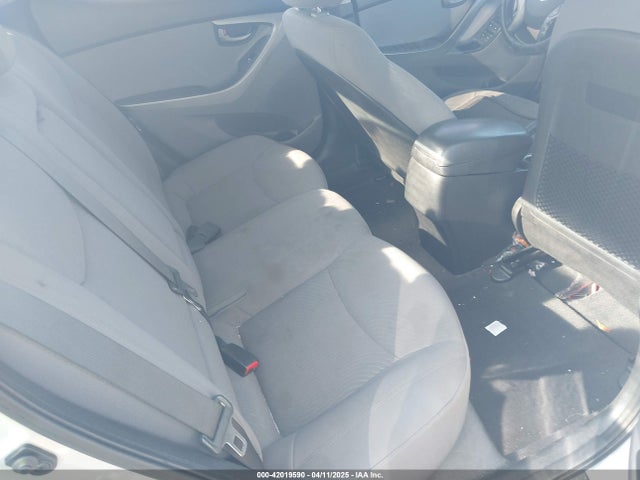 5NPDH4AE0EH494107 Hyundai ELANTRA SE