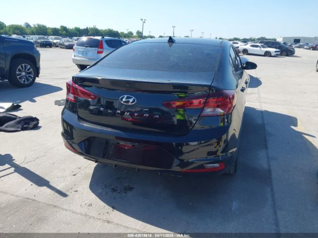 KMHD84LF2LU065698 Hyundai ELANTRA SEL
