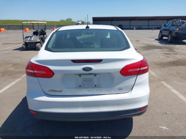 1FADP3F24JL231447 Ford FOCUS SE