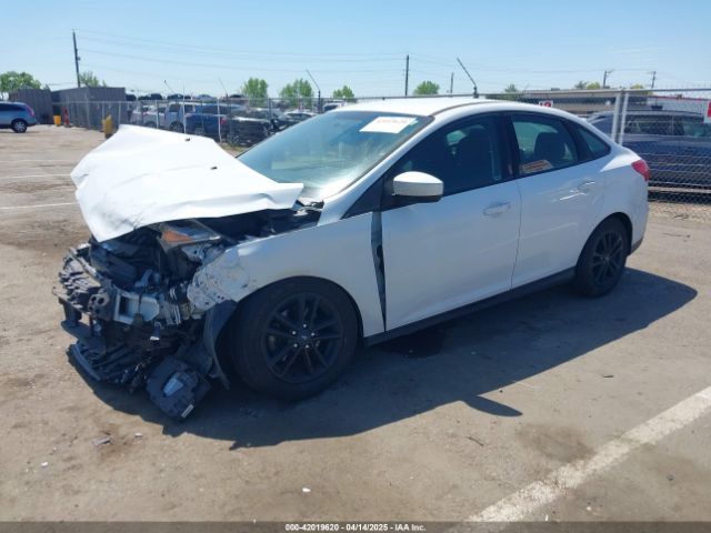1FADP3F24JL231447 Ford FOCUS SE