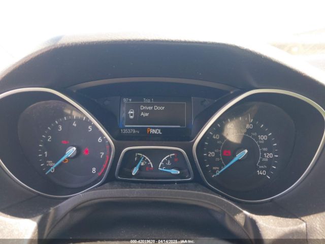 1FADP3F24JL231447 Ford FOCUS SE