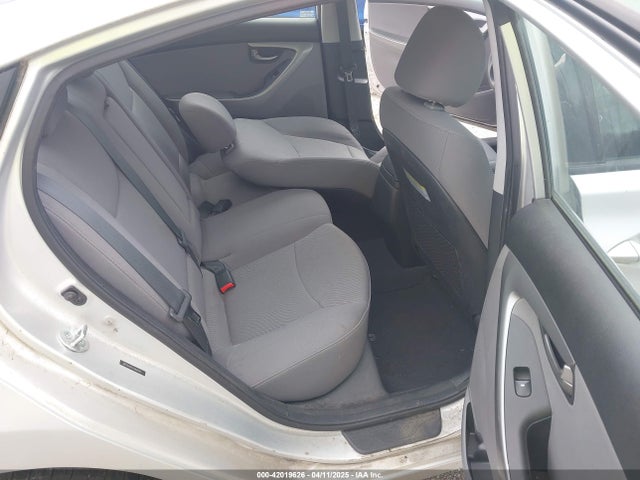 Hyundai ELANTRA SE 2016 5NPDH4AEXGH683821 Image 8