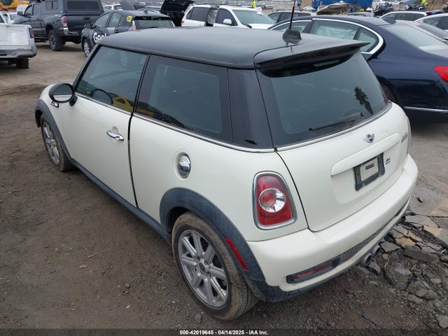 2013 MINI HARDTOP WMWSV3C50DT388884 Photo 2