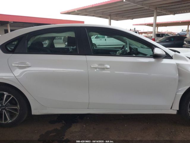 3KPF24AD1PE538737 KIA Forte Lxs