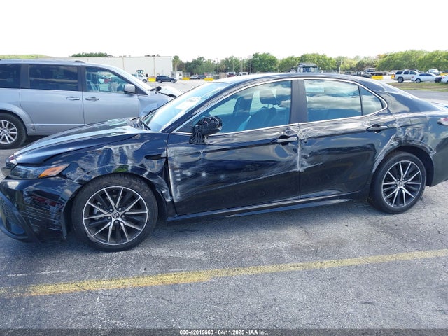4T1T11AK9RU842871 Toyota CAMRY SE