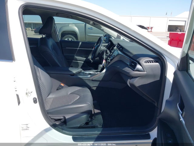 4T1G11AKXLU965667 Toyota CAMRY SE