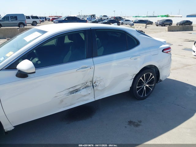 4T1G11AKXLU965667 Toyota CAMRY SE