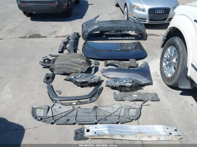 JTMH1RFV3KJ008405 Toyota RAV4 LE