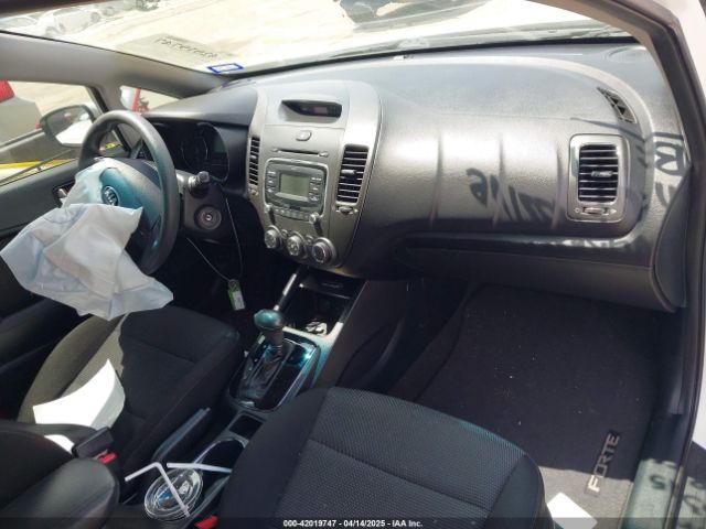 KNAFK5A89J5773539 KIA FORTE LX