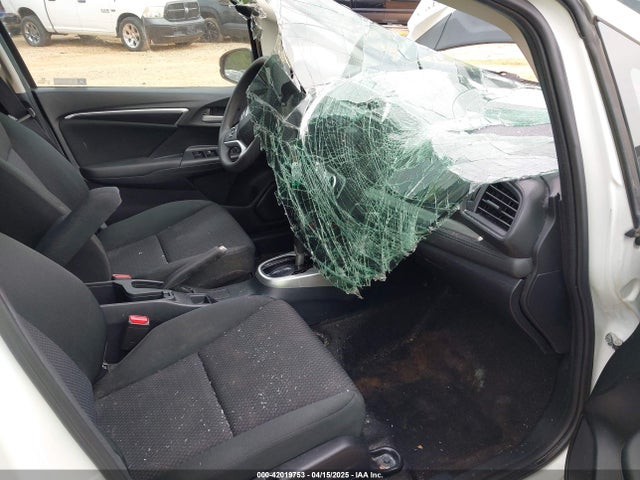 3HGGK5H4XKM704303 Honda FIT LX