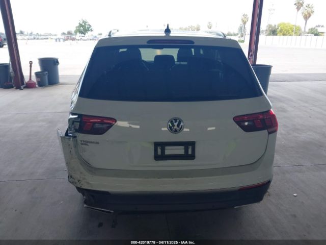 3VV3B7AXXKM055925 Volkswagen Tiguan 2.0t Se/2.0t Sel/2.0t Sel R-line/2.0t Sel R-line Black