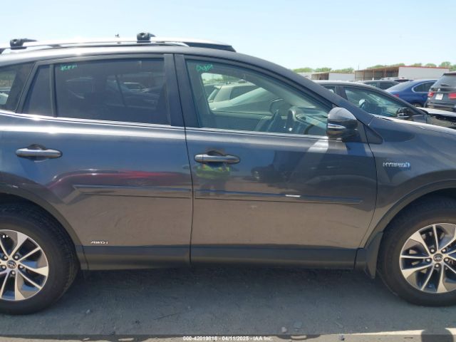 JTMRJREVXHD117747 Toyota Rav4 Hybrid Xle
