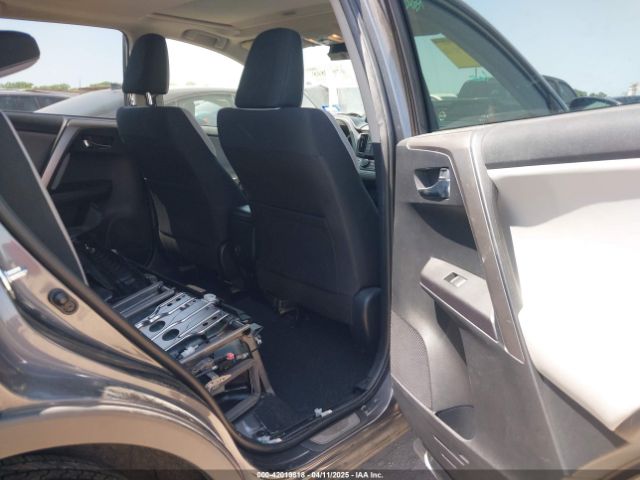 JTMRJREVXHD117747 Toyota Rav4 Hybrid Xle