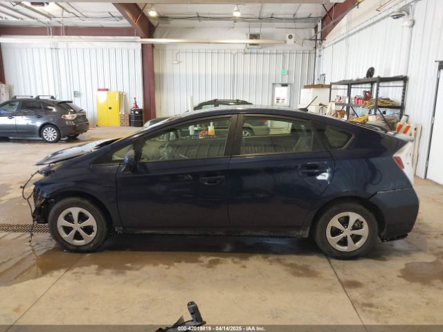 JTDKN3DU0F0460485 Toyota Prius Three