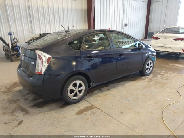 JTDKN3DU0F0460485 Toyota Prius Three
