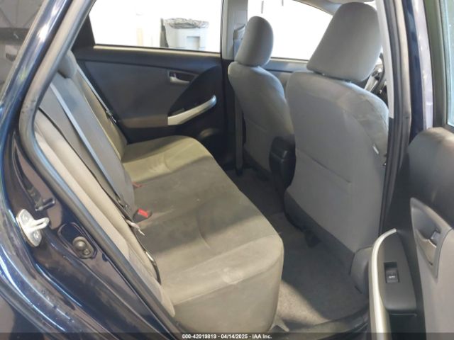 JTDKN3DU0F0460485 Toyota Prius Three