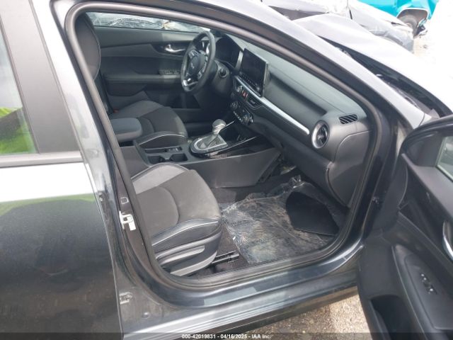3KPF54AD5RE738272 KIA mpi nu