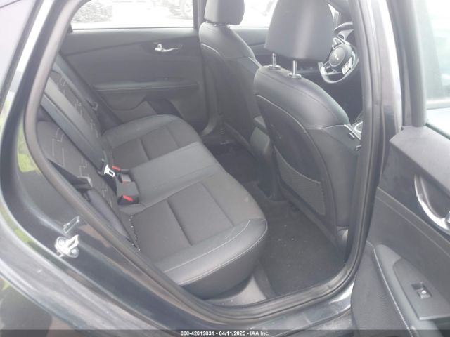 3KPF54AD5RE738272 KIA mpi nu