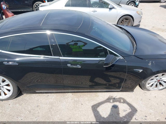 Tesla Model S 60d/70d/75d/85d/90d 2016 5YJSA1E2XGF167998 Image 14